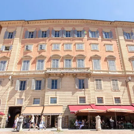 Apartment Palazzo Chigi Zondadari Siena