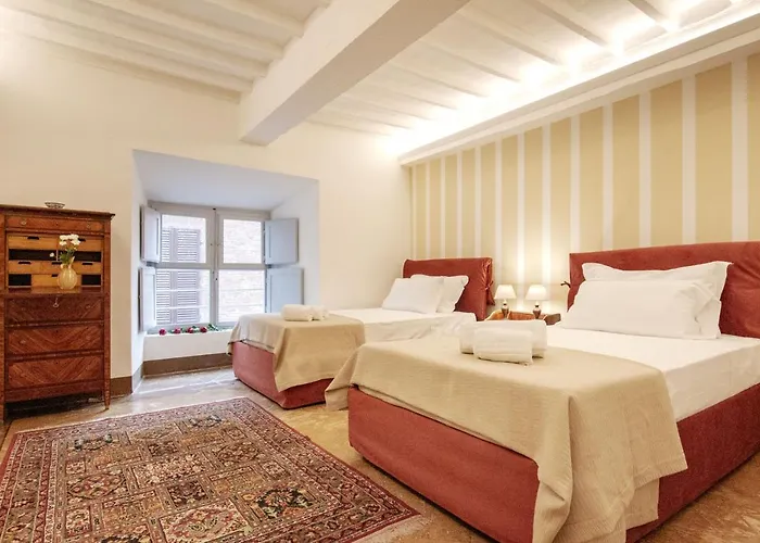 Palazzo Chigi Zondadari * Сиена