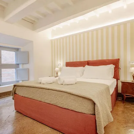 Palazzo Chigi Zondadari Apartament