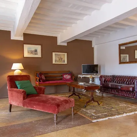 Palazzo Chigi Zondadari *